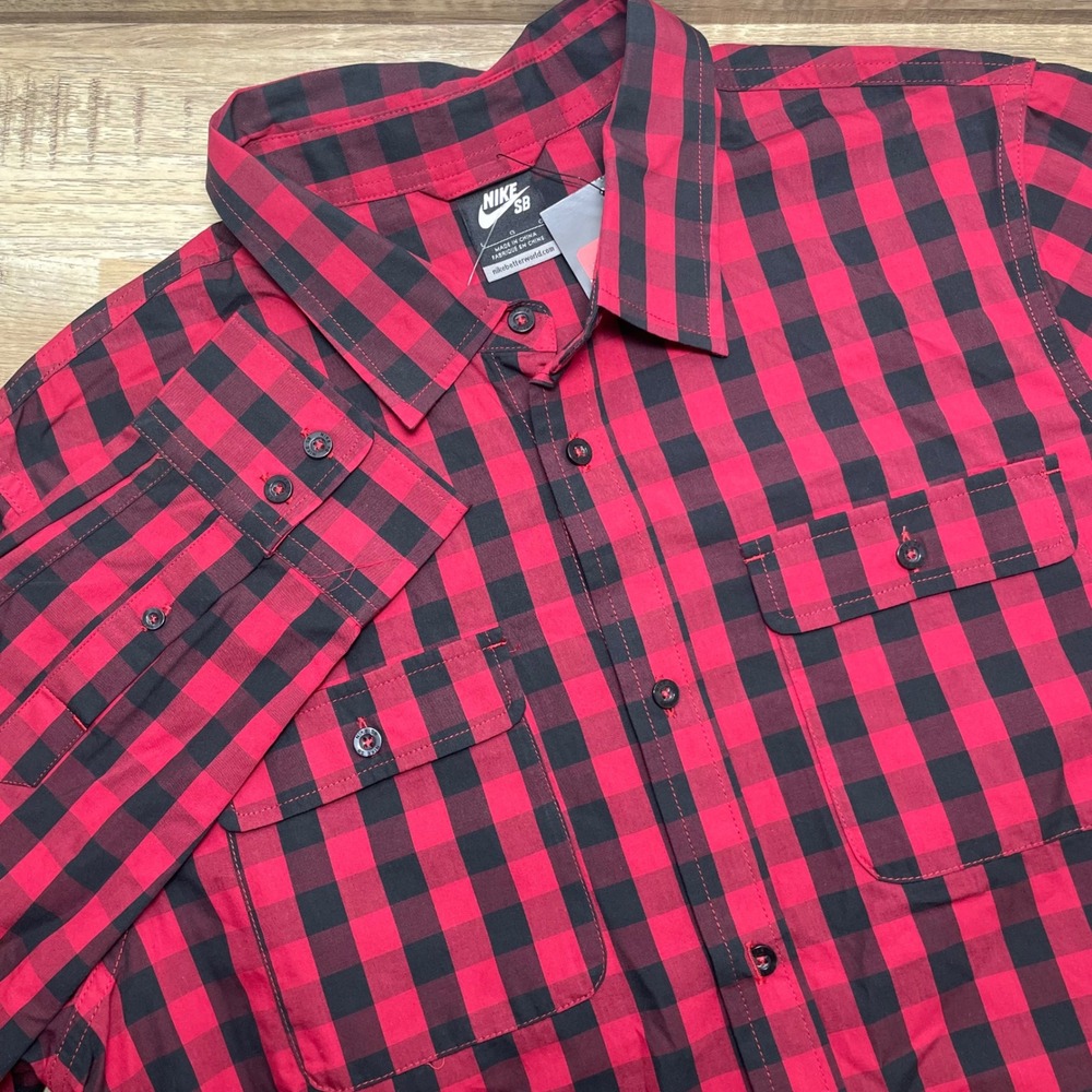 Nike SB Mens Red Black Buffalo Plaid Long Sleeve Button UpShirt Large New
